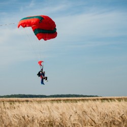Skydiving Cheddar